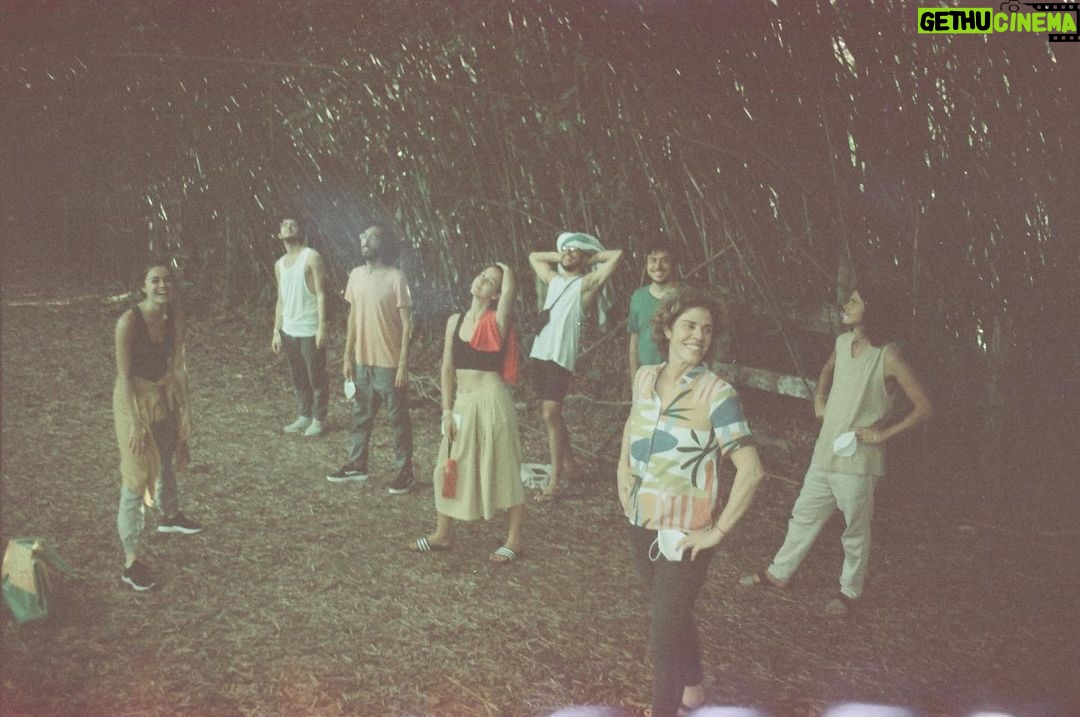 Dan Ferreira Instagram - Começa hoje em Salvador, e não tinha como ser diferente, as sessões de lançamento de “Meu Nome É Gal”, filme encontro, sonho real de homenagem á Gal Costa, e toda essa gente maravilhosa que junto com Gal balançou o mundo e deixou tudo mais bonito, pra sempre. Com essa turma eu vivi a honra de interpretar Gilberto Gil e ser imensamente feliz fazendo o que a gente tanto ama: contar história! É pra você, Gal!!!!!! Dia 12 de Outubro nos Cinemas! #35mm #MeuNomeÉGal Cine Glauber Rocha