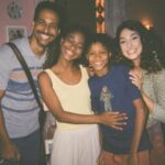 Dan Ferreira Instagram - Amanhã estreia a segunda temporada de VICKY E A MUSA no @globoplay. Tá ainda mais bonita e emocionante que a primeira. Viva a arte o e seu poder de transformar as pessoas, a cidade e o mundo. Aos meus colegas de elenco e equipe, um beijo! Saudades! ❤️ @vickyeamusa #VickyeaMusa