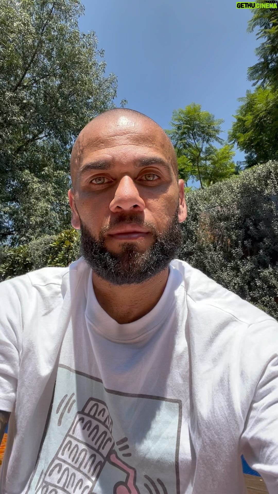 Dani Alves Instagram - El corazon es todo, no te olvides de eso!!