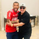 Dani Alves Instagram - TBT o KiKo e eu quando o Chaves não estava!!! 😂 😂 😂 VemAquiMeuAmiguinho🤪