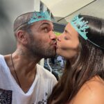 Dani Alves Instagram - Todos os dias são dias de comemorar esse presente que a vida me brindou!! O resto é história.