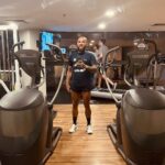 Dani Alves Instagram - Suerte es el encuentro de la oportunidad con la preparación!! Tamo activo papiiiii!! @maracanamedia