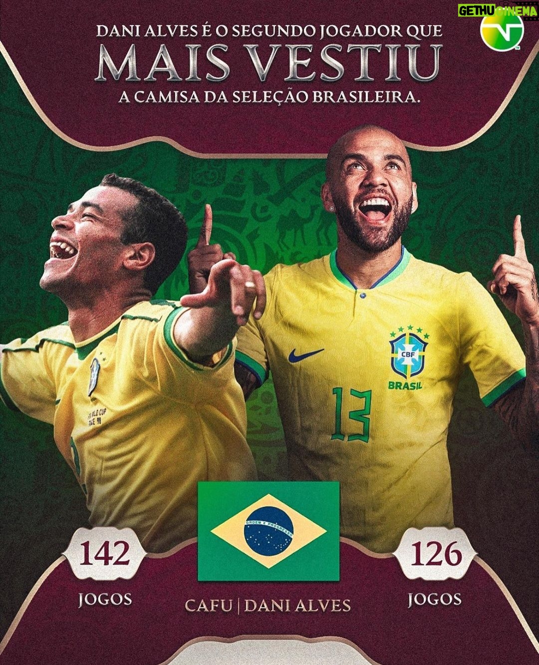 Dani Alves Instagram - Sabem qual o segredo de uma grande carreira, seja ela qual for? Ter grandes exemplos de vida, grandes exemplo de conduta e grandes exemplos de persistência. Quando se objetiva isso, pode que você nao consiga chegar tão longe quanto a sua referencia, mas eu te garanto que você poderá chegar bem perto disso. Grandes mestres te ensina com atitudes, pois só palavras não são suficiente se nao vier acompanhado de boa pratica. Mestre @cafu2 obrigado por inspirar-me e por inspirar toda uma geração. Espero seguir defendendo o seu legado deixado. #WorldCup2022 #Qatar #Brasil #Legado