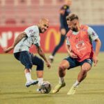 Dani Alves Instagram - Se um dia a motivação falhar, a disciplina vai te levar. #WorldCup2022 #Qatar #Brasil #VamosPorMais✊🏾