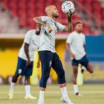 Dani Alves Instagram - Preparação = Preparado para Ação!!! Só vamos ma people. #WorldCup2022 #Qatar #Brasil #DreamBigger✊🏾