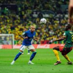 Dani Alves Instagram - Obrigado futebol por proporcionar tantas sensações, tantas lições e tantos aprendizados. A caminhada é árdua, mas se você é constante e resiliente com rapidez, ela sempre te proporciona coisas incríveis. A vida não é um sprint, ela é uma maratona que só acaba quando você chegar na sua meta! #FocoNaMissão #WorldCup2022 #Qatar #Brasil