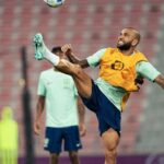 Dani Alves Instagram - O final só tem sentido se desfrutamos da caminhada e quem não valoriza a caminhada nunca saberá o que é vencer com glória!!! #WorldCup2022 #Qatar #Brasil