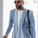 Dani Alves Instagram - Seleção brasileira acaba de chegar ao Qatar 🇶🇦, muita competência e foco nesse desafio para todos nós. #WorldCup2022🇧🇷