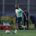 Dani Alves Instagram - Eu só tenho medo de não ter tempo para cometer todas as loucuras que desejo!! “Ita Portugal “ #FlyBetter#FlyCrazyPapiii🤪
