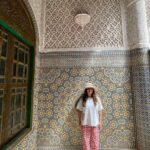 Daniela Collu Instagram - Marocco giorno 1 - La bellezza ti sovrasta, ti si infila nei contrasti e ti insegna l’armonia. - A 2260 metri senza canederli e bombardino è bello ancora di più - Nulla è mai troppo colorato in Marocco - I chiodi sulla porta della kasbah di Telouet allontanavano il malocchio. Andate dal ferramenta. - Gli intarsi, da perdersi. - La kasbah aveva due nemici giurati: il caldo e gli invasori. Pensare che un luogo che nasce per proteggere una comunità sia così bello mi commuove - I pattern: io e la mia ossessione - A Ait Ben Haddou hanno girato giusto quei due o tre titoli sconosciuti… - Siamo fortunati per un milione di motivi, io perché vorrei proprio te con me @frenetico - In alfabeto tuareg quel simbolo significa Amazigh, ossia “gente libera”, il modo in cui i berberi chiamavano il loro popolo. Ritrae un uomo con i piedi a terra e le braccia al cielo. E questo è già tutto quello che mi serve di ricordare. @francorosso_official #francorosso Ouarzazate Marocco