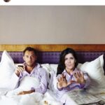 Daniela Collu Instagram - Instagram a volte ti fa desiderare di essere nella vita di qualcun altro, io per esempio ultimamente ho voluto essere: - uno qualunque dei figli di Dawson - un amico di Milo Ventimiglia (va bene pure il driver) - quel cagnolino molto morbido e rilassato che guarda i cartoni di giorno - un meme - una bambina giapponese con un vestitino cute e borsetta top - a letto con Ewan McGregor in una foto degli anni 90 - a letto con Jude Law in una foto degli anni 90
