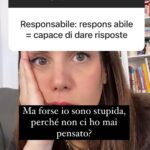 Daniela Collu Instagram - Meritavano un post: un martedì iniziato con la consapevolezza (Grazie Totta) che un dis-astro è solo un disallineamento delle stelle e continuato con le vostre rivelazioni. È tutto bellissimo, c’è molto altro, ovviamente salvo tutto in evidenza. È bello sapere che quando si perde il senso basta cercarlo nelle parole ed è tutto più chiaro ♥️