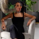Danna Paola Instagram - Desde siempre, el maquillaje ha potenciado mi confianza y me ha permitido transformarme en la mujer que soy hoy en día. Una de las tendencias con las que más me identifico ahora en esta era es el #SoftGoth; me encanta la fuerza que proyecta, con un toque glamuroso y un lado gótico muy romántico. 🖤✨ #MACDannaPaola #MACambassador @MACcosmetics_mex