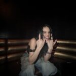 Danna Paola Instagram - No hay nadie que me haga llegar como tú….. uuuuuuuuuuuuuuu🖤 PARANOIA @steveaoki our new song OUT NOWWWW!!🫀