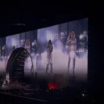 Danna Paola Instagram - no lo supero, sigo en shock, y me cambió la vida vivir esto. ✨ “We all have the ability to make lemonade out of our limits” gracias, te amo por siempre. @beyonce 🖤 SoFi Stadium