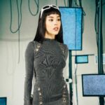 Danna Paola Instagram - DREAMERS SORPRESA!!!! 🖤 Por fin puedo compartir esta increíble campaña que hemos estado trabajando meses con @shein_mex !!!! Es una locuraaaa! Diseñé más de 45 looks inspirados en esta nueva era 🖤 Colaborando con diseñadores mexicanos, y varios sets desmontables para combinar y armar los looks como quieras! Estoy muy feliz! Ya disponible en todo el mundo 🌍 Espero la disfruten mucho!!! LXS AMO!!! #SHEINPower #SHEINxDannaPaola 15% de descuento: dannapaola