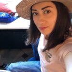 Dariya Voskoboeva Instagram - Пока за окном пасмурно и холодно, давайте согреем себя мыслями о любви❤️? Любовный гороскоп на следующую неделю👇🏻 . Овен ♈️ Одинокие Овны решат, что им море по колено и что они могут поразить любое сердце. Правда, все эти стрелы в основном пролетят насквозь, а романы быстро закончатся. Если вы увлечетесь, а потом быстро осознаете, что вас несет явно не туда, то вам все простится, даже в случае наличия у вас «второй половины». . Телец ♉️ Для семейных Тельцов эта неделя вполне благоприятна, все наладится. А вот одинокие представители знака всю первую половину недели будут метаться туда-сюда, и только для того, чтобы в четверг пережить горькое разочарование. . Близнецы ♊️ Близнецы, вы будете требовать чересчур много внимания к своей персоне, а не добившись такового, не остановитесь перед скандалом. На этой неделе многим Близнецам придется заглаживать свою вину в личных отношениях, возможно, крупными подарками или еще какими-то весомыми знаками внимания. . Рак ♋️ Нелегкая неделя для Раков и для тех, кто является их «второй половиной». Сами Раки захотят новизны в отношениях, начнут провоцировать своих близких. Одинокие представители знака будут чересчур доверчивы и примут лживые слова за чистую монету. Кто-то захочет вернуться туда, где уже давно вас забыли. В общем, дорогие Раки, держите эмоции в узде. Луна изменчива, а терпение любимых не бесконечно. . . #ДарияВоскобоева #осень #спб #экстрасенс #гороскоп