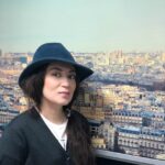 Dariya Voskoboeva Instagram - Друзья, завтра отмечается некоторое усиление мыслительных способностей, но с другой стороны возрастает инерционность и склонность к лени 😴. Появляется желание комфорта и уюта, хочется посетить театр или кино, расслабиться и вкусно поужинать в ресторане🍛🍲. Рабочая неделя движется к концу, время отдыха с семьёй или друзьями 🤔 . . #ДарияВоскобоева #осень #спб #экстрасенс