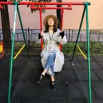 Dariya Voskoboeva Instagram - В одном из предыдущих постов вы определили цвет вашей ауры, самое время понять что же этот цвет означает👇 🍂красный цвет. Аура такого цвета означает активность и жизнелюбие. Люди с такой аурой чаще всего оптимисты, наделенные амбициями и целеустремленностью. 🍂оранжевый. Люди с оранжевой аурой отличаются порядочностью, добродушием и чувствительностью. Они имеют крепкую связь с окружающими людьми, способны проявлять милосердие и безвозмездную помощь. 🍂желтый цвет. Люди с аурой желтого оттенка обладают живым интеллектом. Как правило, это натуры творческие и коммуникабельные. Им важно заниматься любимым делом и приносить пользу обществу. 🍂зеленый. Люди с зеленой аурой отзывчивы, добродушны и дружелюбны. Они быстро приспосабливаются к переменам и новым условиям. К ним тянуться люди, ведь их аура излучает добро и теплоту. 🍂индиго. Люди с аурой такого цвета – интеллектуалы, стремящиеся к получению новых знаний. Они обладают отличными творческими задатками, богатой фантазией, но сложным характером. 🍂синий. Аура синего цвета говорит о благородстве и филантропии. Люди с такой аурой любят помогать и быть кому-либо полезными. Они чувствуют ответственность за своих близких и никогда не бросят в беде. 🍂фиолетовый. Этот цвет символизирует интуицию и способности к прорицанию. Иногда люди с такой аурой становятся непонятыми в обществе и замыкаются в себе. Им стоит укреплять свой дар и не бояться просить о помощи. 🍂розовый цвет. Люди с розовой аурой очень трудолюбивы. Их желания нередко ограничиваются материальными ценностями. В своих убеждениях они всегда тверды и никогда не свернут с намеченного пути. 🍂бронзовый цвет. Аура такого цвета свидетельствует о жертвенности и любви ко всему живому. Часто люди с такой аурой не жалеют себя и все свои достижения отдают другим людям, которых считают достойными этого. Пишите в комментариях отражает ли он вас😉 . . #ДарияВоскобоева #тв3