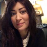Dariya Voskoboeva Instagram - Я уже было хотела переходить к новым темам постов, но ваши комментарии говорят о том, что тема цветов вам интересна 😂. . Желтый🍋 Желтый — цвет счастья и оптимизма. Люди, ставящие желтый цвет превыше других, очень позитивны и жизнерадостны. Любители желтого всегда «легки на подъем», так как они любят приключения, стремятся к разнообразию и переменам, что помогает им всецело наслаждаться жизнью. Им доставляет радость, когда окружающие нуждаются в их обществе. Даже в компании незнакомых людей они могут обратить все внимание на себя и сразу же заполучить симпатию новых знакомых. Однако строить отношения и создавать семью с такими людьми сложно. Это очень свободолюбивые люди, которые не хотят брать на себя дополнительную ответственность. На определенном этапе жизни они могут остепениться и даже связать себя узами брака, но не факт, что у них получится умерить свой пыл и  хранить верность своему партнеру. . Зеленый 🍏 Зеленый цвет — символ гармонии. Обычно ему отдают предпочтение спокойные, открытые и отзывчивые люди, хотя некоторые из них отличаются скромностью и любят находиться в уединении. Любители зеленого цвета обладают сильной интуицией, поэтому они гораздо реже поддаются обману. Если вы испытываете любовь к зеленому цвету, значит, вы очень мягкая натура и боитесь, что другие постараются разрушить ваши личные границы. Но, несмотря на кажущуюся слабость, внутри вас скрывается сильная личность, которая сможет защитить себя от нападок окружающих. Многим любителям зеленого свойственная упрямство, и порой именно эта черта характера выставляет вас не в самом лучшем свете. Доказывая свое мнение, иногда вы можете перейти черту. Но порой причиной такого поведения является не столько эмоциональность, сколько жажда справедливости. . . #ДарияВоскобоева #тв3 #цвета Saint Petersburg