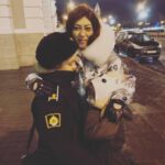 Dariya Voskoboeva Instagram - Материнская магия - самая мощная магия и самое эффективное средство нейтрализации негативной энергии😘. Мать связана со своими детьми до конца своих дней, образ матери - важная эмоциональная составляющая человеческой жизни и судьбы🙏. . . #ДарияВоскобоева #осень #спб #экстрасенс #дети #семья
