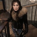 Dariya Voskoboeva Instagram - Поговорим о женщинах–Близнецах ♊️? . Хорошие перспективы у союза Близнецов с Овном. Им не скучно вдвоём. А вот с мужчиной–Тельцом практически полная несовместимость во всём🤚. Тельцы – ревнивые собственники. Они будут ограничивать свободу Близнецов, которые этого не потерпят. Связь Близнецов с Близнецами нестабильна из-за импульсивности обоих👊. Соединение Близнецов с Раком не очень удачно. Рак доверчив и будет воспринимать Близнеца всерьёз. Стоит ему понять, что Близнец играет, и брак развалится. Зато брак Близнецов с мужчиной-Львом – просто идеальный вариант! Муж-Лев будет реагировать на все выходки жены с восхищением и не станет препятствовать ей ни в чём🙌. . Близнецы с Девой вряд ли создадут счастливый союз🤝. Мужчины-Девы не авантюрны и склонны подвергать критике непредсказуемость Близнецов. С мужем – Весами брак обещает быть очень счастливым. Оба супруга не ревнивцы, не собственники, оба обладают соответствующими темпераментами и любят экспериментировать💪. А вот с ревнивым Скорпионом Близнецам придётся туго. Страсть быстро остынет, и отношения могут стать враждебными. С мужем-Стрельцом брак неплох, если супруги не предъявляют друг к другу завышенных требований. С Козерогом создать крепкий союз нелегко, если не принять во внимание его консервативность. С мужем-Водолеем Близнецам будет хорошо. Основная черта его характера – непредсказуемость фантазий, которую так любят Близнецы. А вот с мужчиной-Рыбами отношения неустойчивы из-за атмосферы подозрительности и недоверия😦; . Много среди моих подписчиков близнецов ? . #ДарияВоскобоева #осень #спб #экстрасенс #гороскоп Saint Petersburg, Russia