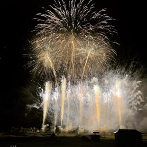 Dave Farrell Instagram - A few picks from this year’s #dunhilllinks !  Can’t say enough how much I love coming to Scotland and competing in this incredible week.  Flip thru the pics to see a bunch of favorites… favorite golf course, favorite person, favorite restaurant in Scotland, favorite fireworks show of the year!

@dunhilllinks @thehomeofgolf @carnoustiegolflinks @kingsbarnsgolflinks @adidasgolf @taylormadegolf