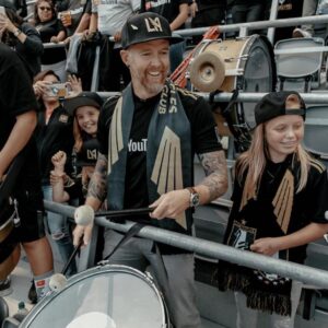 Dave Farrell Instagram - Working on my falconry, my drumming, and my familying... all with the #lafc and the #lafc3252 ! If you want to see the video, go check it out on @lafc ‘s page 🙌🏽 🦅 🖤💛 #LordOfFalcons