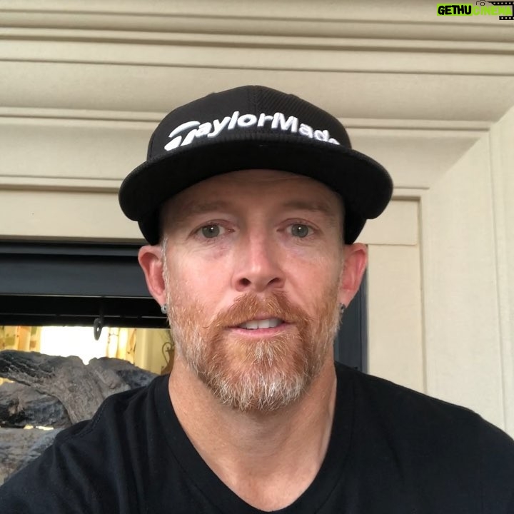 Dave Farrell Instagram - Swipe left and help me pick which logo I should putt on some custom golf balls for this year’s #dunhilllinks ... let me know in the comments. Thank you @taylormadegolf for all the love! @dunhilllinks