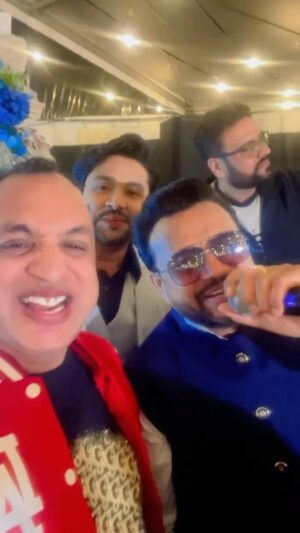 Dave Sidhu Instagram - @karamjitanmol @robbie.benipal @gurjant22 @loviewaris @paviter.benipal @montybenipal #adelaide #familyevents #karamjitanmol #davesidhu
