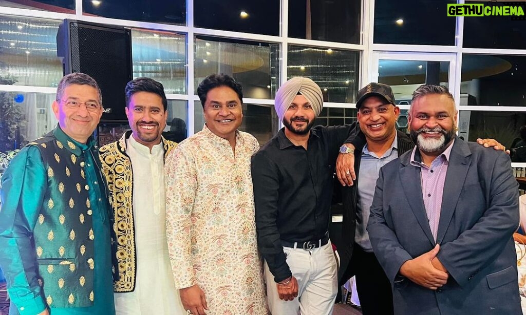 Dave Sidhu Instagram - Surinder Khan | live in Canberra A Magical Vibe taken away from Daily Routine, Amazing Night Sewa Sandhu we appreciate your Great work promoting mind blowing talent across Australia, #surinderkhan #davesidhu #concert Canberra, Australian Capital Territory