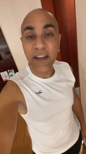 Dave Sidhu Instagram - @babasehgal Thank You Bro Balle Balle 

#babasehgal #davesidhu #celebritybirthday #bollywood