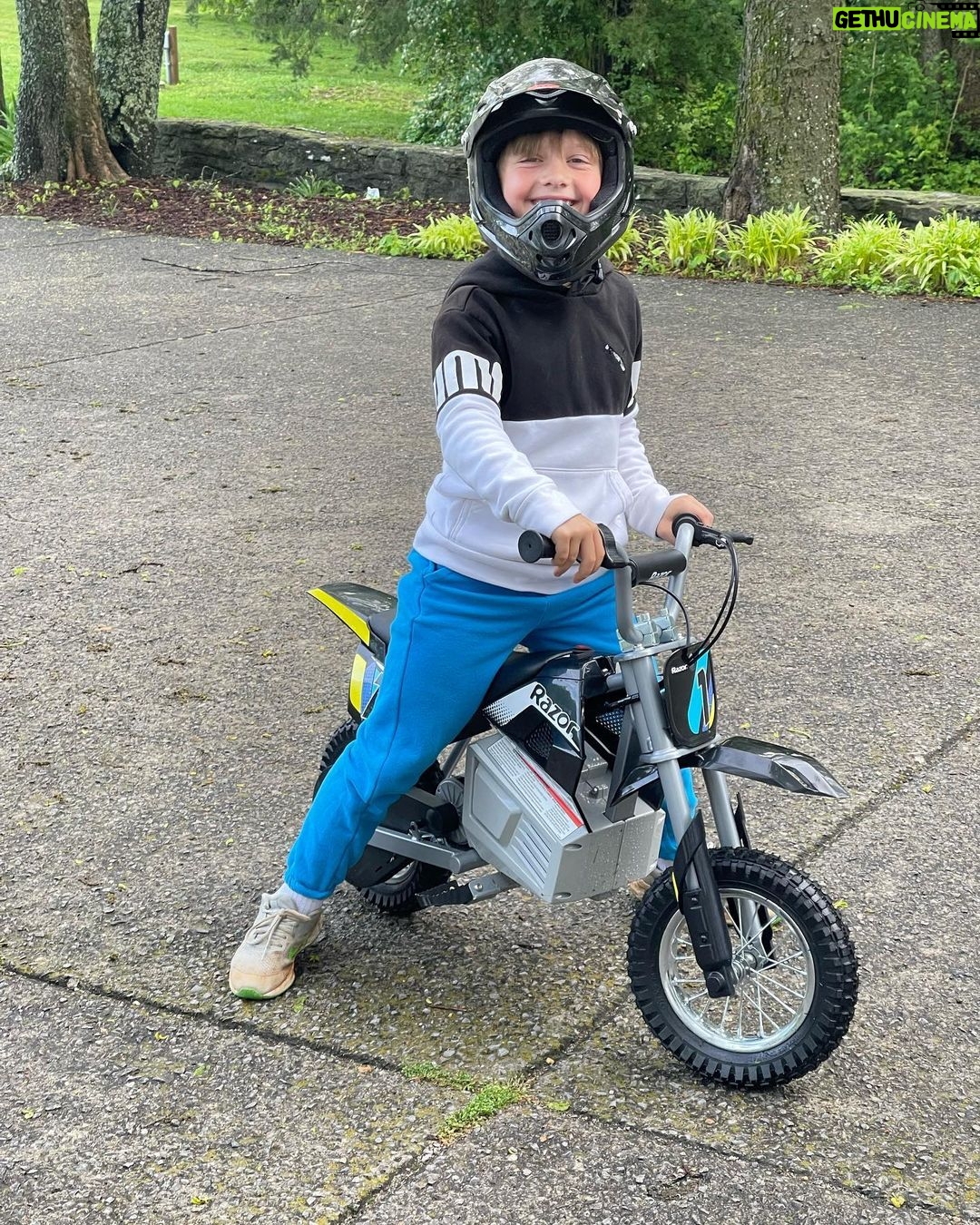 David Arquette Instagram - Happy 9th Birthday Charlie! I love you buddy!!! I’m so proud of you!