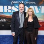 David Arquette Instagram - What an honor to see #mrsdavis with my wonderful sister @rosannaarquette Thank you @Peacock Tara, Damon, Owen, and Alethea! Betty is brilliant and the entire cast is marvelous. Please check out #MrsDavisPeacock Photo credit is Randy Shropshire / Peacock #magic