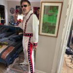David Arquette Instagram - Thank you @shinestythreads for the cozy tribute to my childhood stunt hero! I love it!