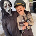 David Arquette Instagram - The Strike is over! Yay!!! Now I can show photos of my kids from #halloween #scream #ghostface #deputydewey