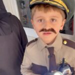 David Arquette Instagram - The Strike is over! Yay!!! Now I can show photos of my kids from #halloween #scream #ghostface #deputydewey
