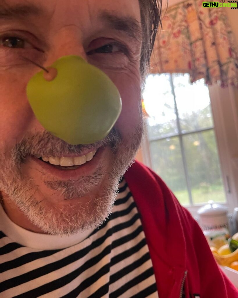 David Arquette Instagram - I love my new #halloween noses from @rednosefactory Best Noses in the Biz! Thank you 🤡❤️🌈