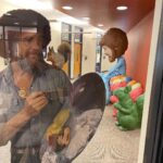 David Arquette Instagram - This week @christinaarquette and I were honored to be #expertsinresidence at @ballstateuniversity in the @ballstatemedia and film departments. Thank you for and incredible time! #frogbaby
