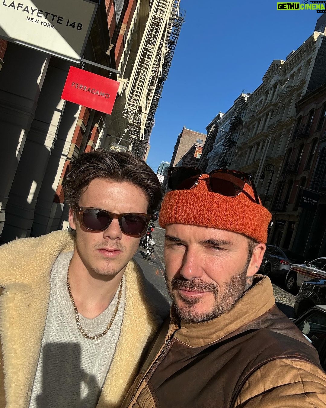 David Beckham Instagram - Good morning from NYC πΊπΈ & from the night before with the Master @lucali_bk π @cruzbeckham β€οΈ