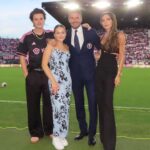 David Beckham Instagram - The perfect night 🩷🖤 Thank you to all my family & friend’s for supporting like you always do 🩷🖤