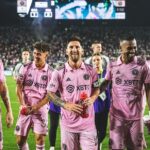 David Beckham Instagram - Incredible night in Miami 🔥Thank you to all the fans for creating such a special atmosphere, I’m so proud of this club 🩷🖤 We’ve just witnessed greatness… #FreedomToDream @intermiamicf @leomessi
