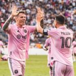 David Beckham Instagram - Another amazing night in Pink 🩷🖤 What a moment for OUR team , OUR fans , OUR club 🩷🖤 first final in our history @intermiamicf SO PROUD 🩷🖤