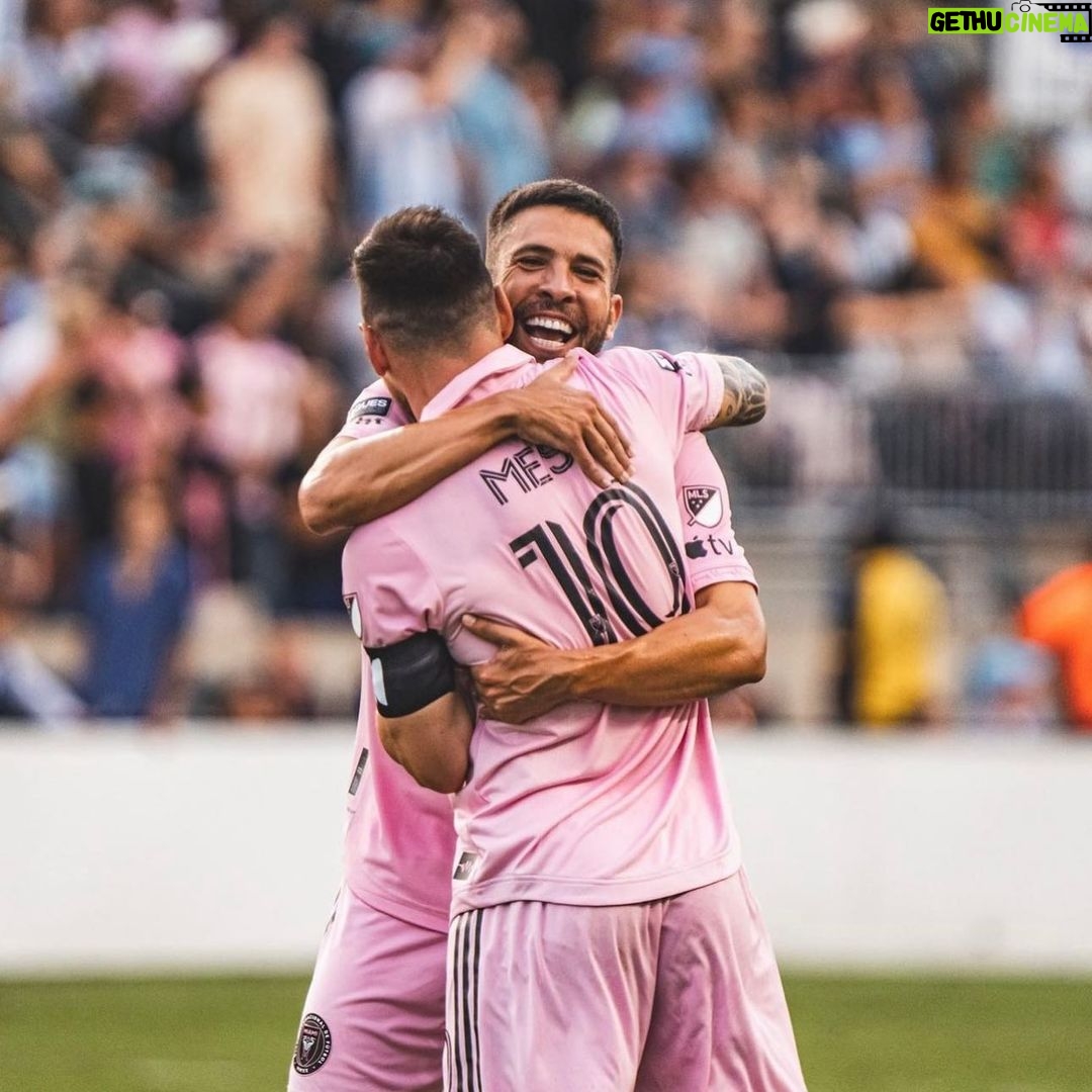 David Beckham - 2.9 Million Likes - Another amazing night in Pink 🩷🖤 What a moment for OUR team , OUR fans , OUR club 🩷🖤 first final in our history @intermiamicf SO PROUD 🩷🖤