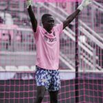 David Beckham Instagram - No… he’s not a new signing 😂 Great fun working with you @khaby00 ⚽️ Welcome to La Familia 🩷🖤 @intermiamicf