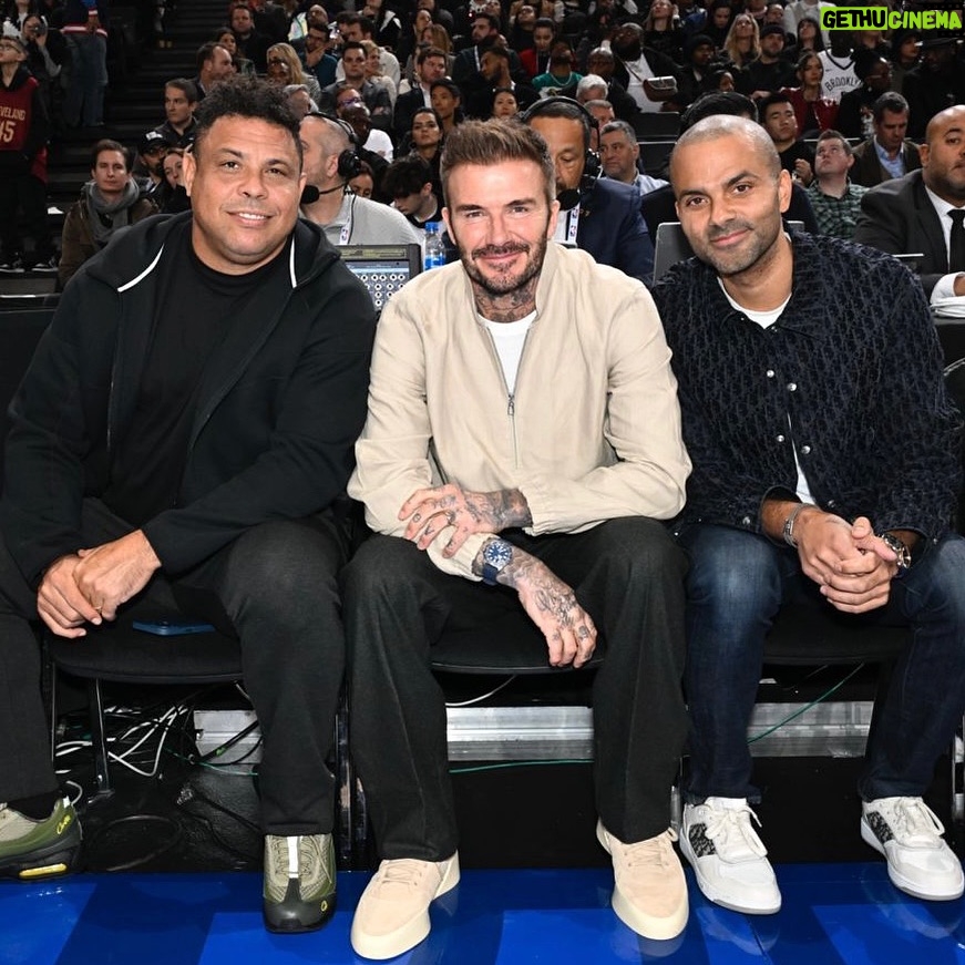 David Beckham Instagram - Great night in Paris at the @nba 🏀 @ronaldo @_tonyparker09 🇫🇷 @beinsports
