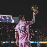 David Beckham Instagram - Congratulations my friend you won the World Cup with your country & you bring the Golden ball to our club a very special moment for you , your family & us x Gracias mi amigo 🇦🇷 @leomessi 🩵🤍@intermiamicf 🩷🖤 G.O.A.T 🖤🩷 La Familia your dreams came true x