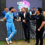 David Beckham Instagram - What an incredible atmosphere… Thanks to @unicef and @sachintendulkar for making me so welcome at the Cricket World Cup 🏏🏆 These fans have such amazing energy 👏🏼 #CWC23 Wankhede Stadium, Mumbai