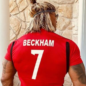 David Beckham Instagram - And the winner is @therock 🎃 looking good man I know what I’m going as next year 💪🏼 😃
