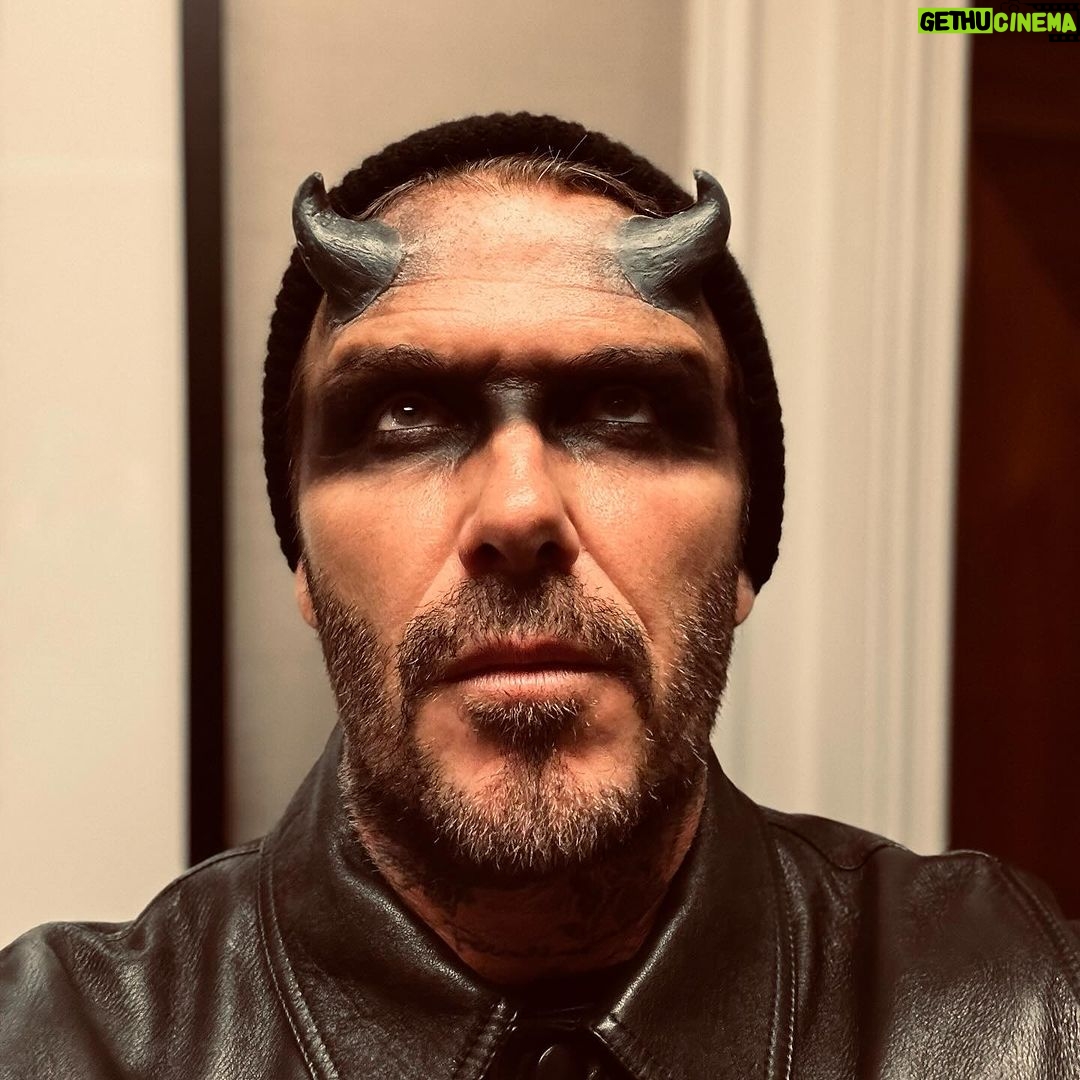 David Beckham Instagram - Happy Halloween from me 😈 & my little chipette 🐿️ #HarperSeven 🎃 @victoriabeckham @brooklynpeltzbeckham @romeobeckham @cruzbeckham we missed you boys 🎃🎃🎃